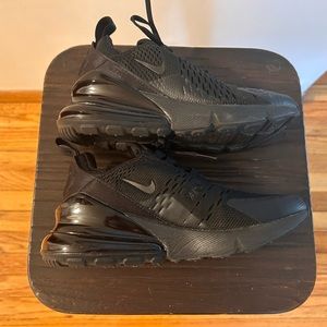 Nike 270 all black